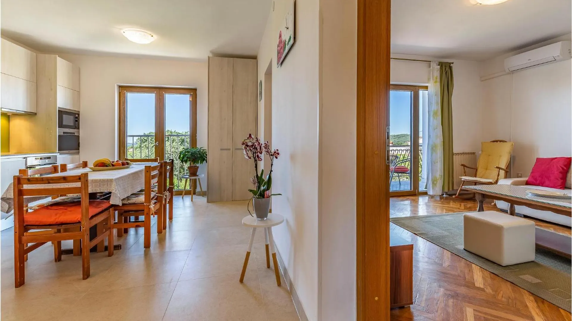 Awesome Apartment In Medulin With Kitchen