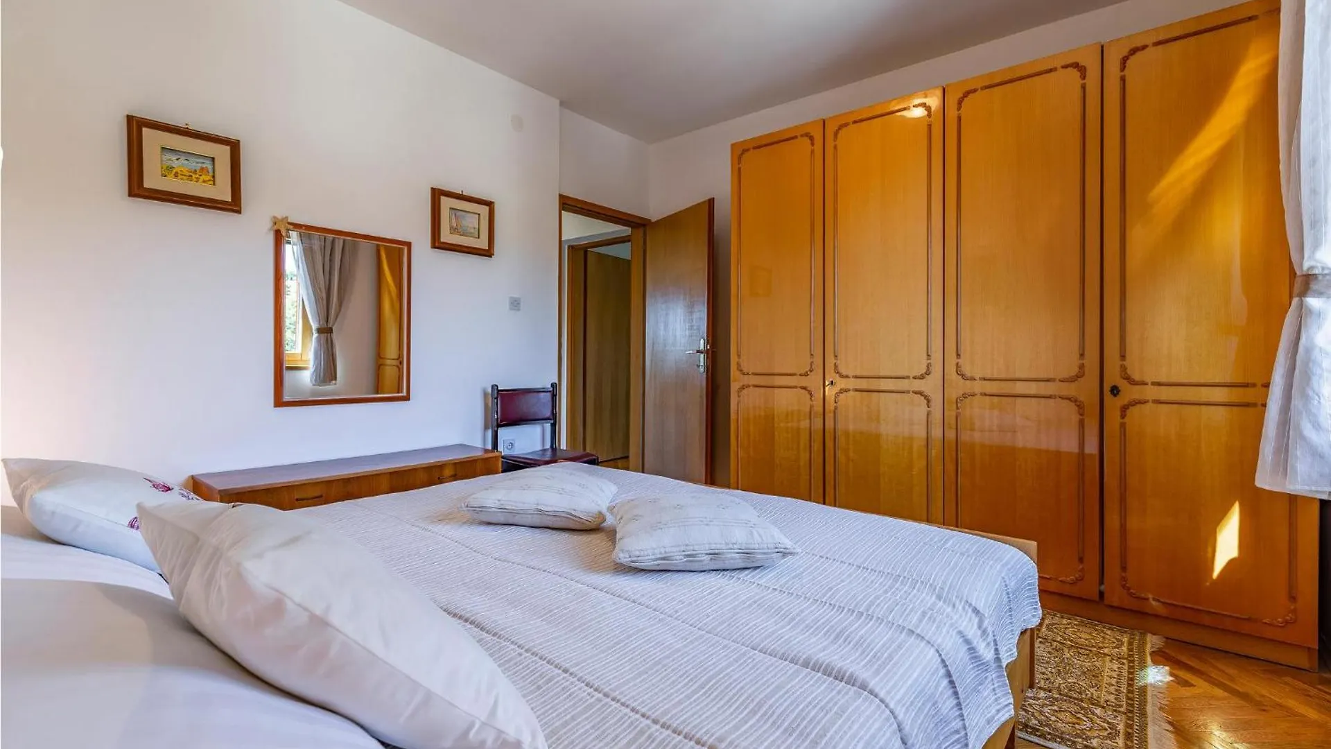 Awesome Apartment In Medulin With Kitchen